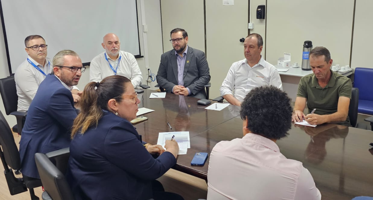 Mobilização iniciada em Mostardas leva crise do arroz à pauta da Famurs